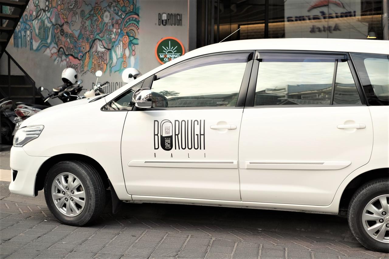 Borough Capsule Hostel Bali Legian Esterno foto